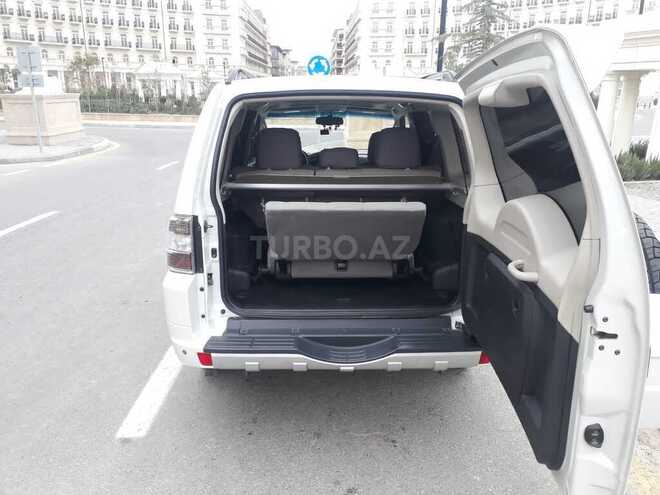 Mitsubishi Pajero 2013, 193,000 km - 3.0 л - Bakı