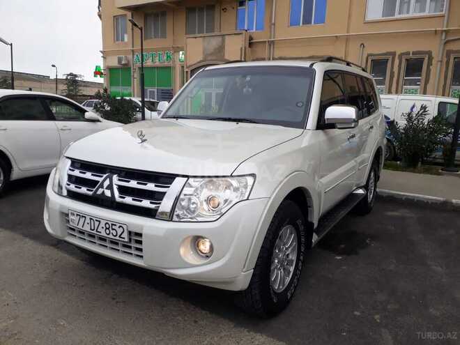 Mitsubishi Pajero 2013, 193,000 km - 3.0 л - Bakı