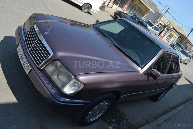 Mercedes E 300 1994, 432,567 km - 3.0 л - Bakı