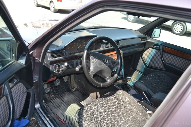Mercedes E 300 1994, 432,567 km - 3.0 л - Bakı
