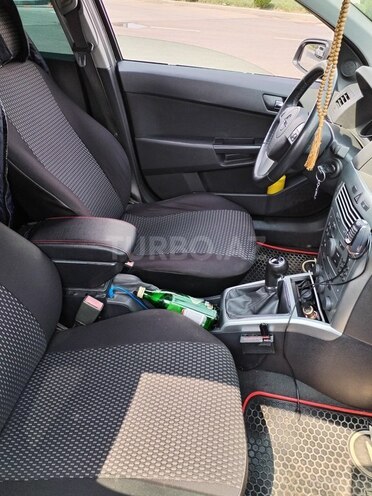 Opel Astra 2009, 217,180 km - 1.4 l - Gəncə