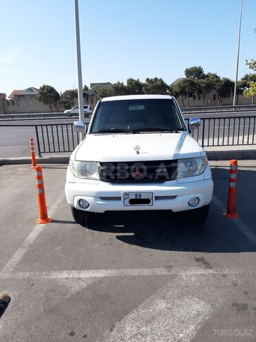 Mitsubishi Pajero io 2001, 290,000 km - 2.0 l - Bakı