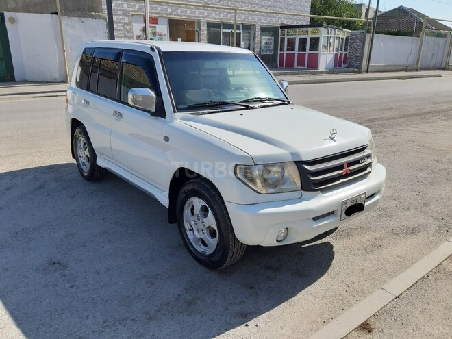 Mitsubishi Pajero io 2001, 290,000 km - 2.0 l - Bakı