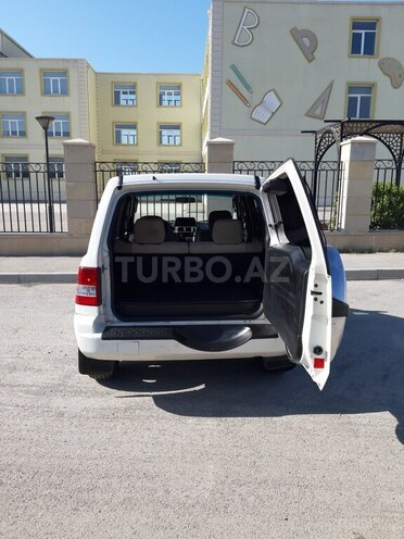Mitsubishi Pajero io 2001, 290,000 km - 2.0 l - Bakı
