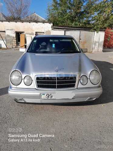Mercedes E 240 1999, 490,000 km - 2.4 l - Bakı