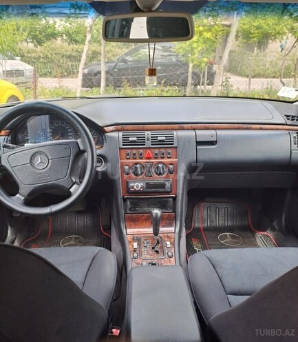 Mercedes E 200 1999, 617,000 km - 2.0 l - Sumqayıt