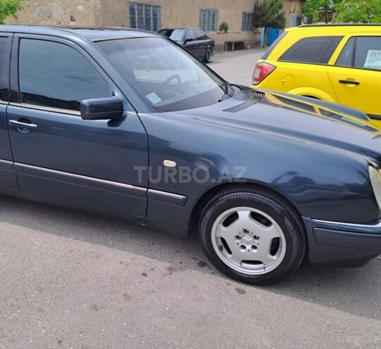 Mercedes E 200 1999, 617,000 km - 2.0 l - Sumqayıt