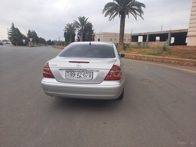Mercedes E 220 2004, 258,000 km - 2.2 l - Gəncə