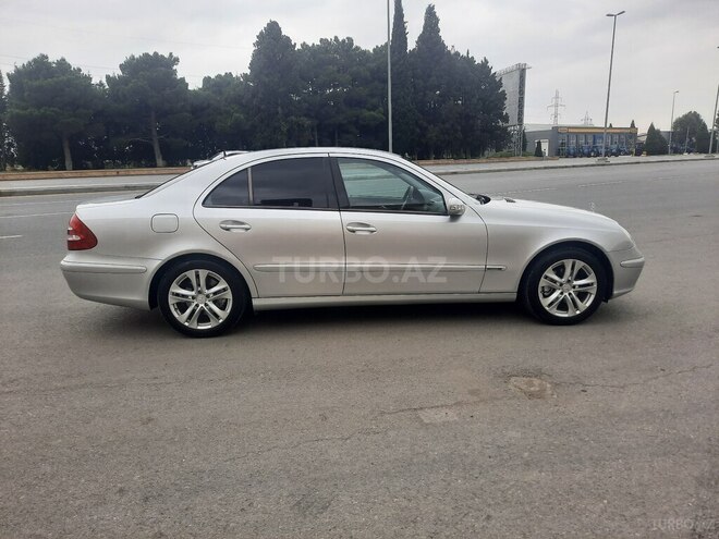 Mercedes E 220 2004, 258,000 km - 2.2 l - Gəncə