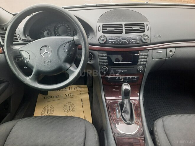 Mercedes E 220 2004, 258,000 km - 2.2 l - Gəncə
