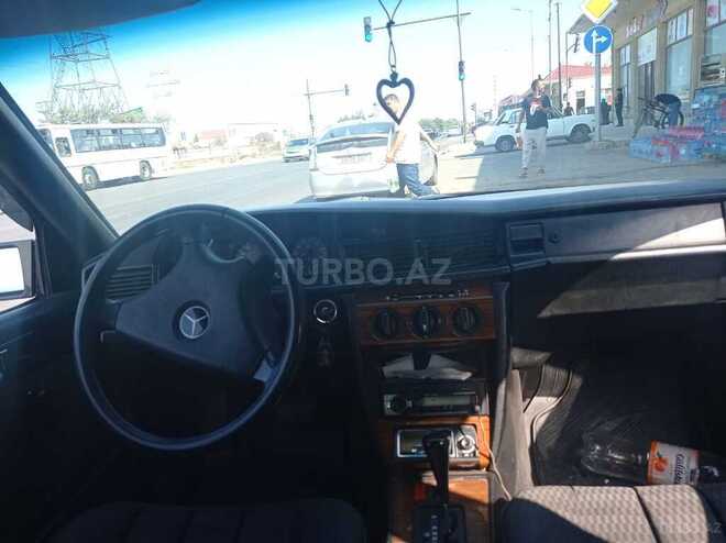 Mercedes 190 1992, 88,000 km - 2.0 л - Bakı
