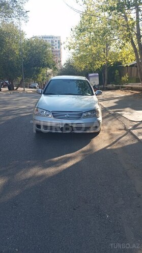 Nissan Sunny 2005, 320,000 km - 1.6 л - Bakı
