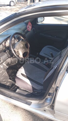 Nissan Sunny 2005, 320,000 km - 1.6 л - Bakı