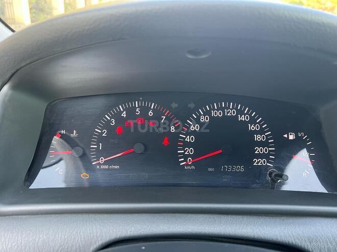 Toyota Corolla 2005, 173,000 km - 1.4 l - Bakı