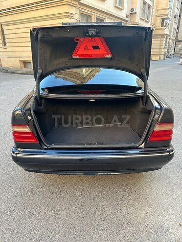 Mercedes E 280 1999, 350,000 km - 2.8 l - Bakı
