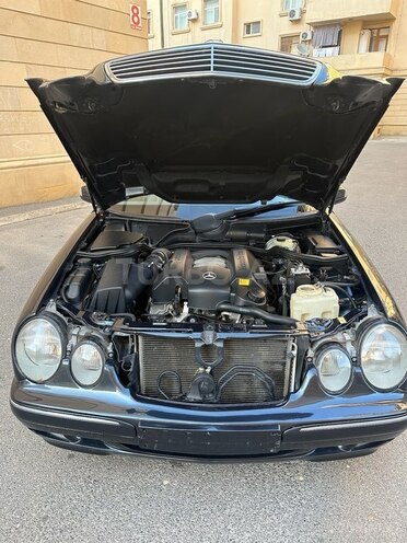 Mercedes E 280 1999, 350,000 km - 2.8 l - Bakı