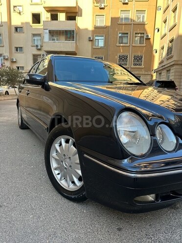 Mercedes E 280 1999, 350,000 km - 2.8 l - Bakı