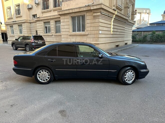 Mercedes E 280 1999, 350,000 km - 2.8 l - Bakı