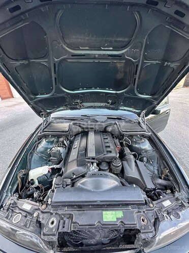 BMW 525 2001, 258,852 km - 2.5 l - Bakı