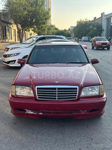 Mercedes C 250 1995, 253,352 km - 2.5 l - Bakı