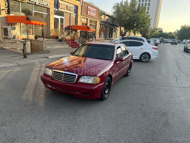 Mercedes C 250 1995, 253,352 km - 2.5 l - Bakı