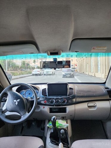 Mitsubishi L200 2007, 391,000 km - 2.5 l - Bakı