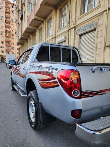 Mitsubishi L200 2007, 391,000 km - 2.5 l - Bakı