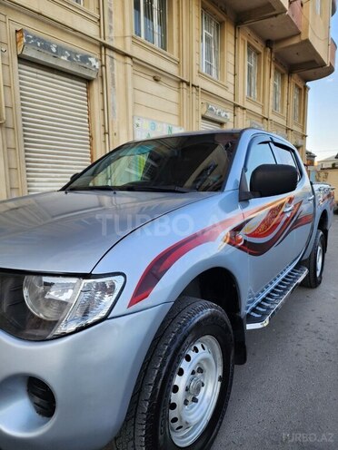 Mitsubishi L200 2007, 391,000 km - 2.5 l - Bakı
