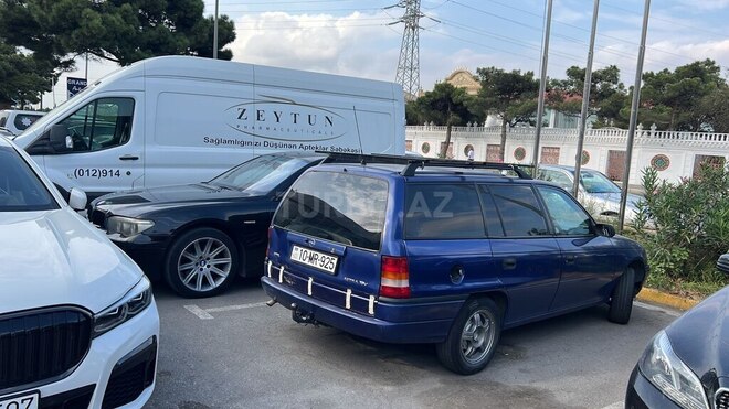 Opel Astra 1995, 999,900 km - 1.6 л - Bakı