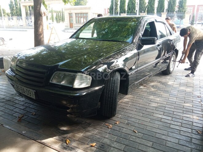Mercedes C 220 1998, 465,000 km - 2.2 l - Bakı