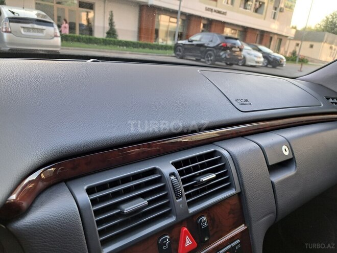 Mercedes E 240 2000, 195,000 km - 2.6 l - Bakı