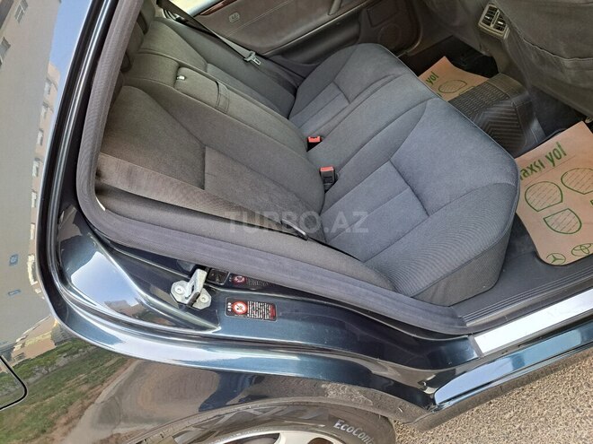 Mercedes E 240 2000, 195,000 km - 2.6 l - Bakı