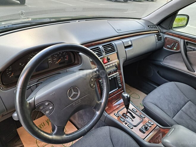 Mercedes E 240 2000, 195,000 km - 2.6 l - Bakı