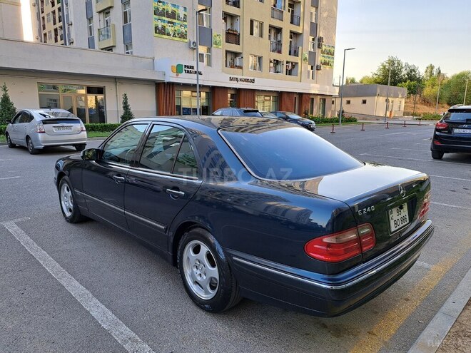 Mercedes E 240 2000, 195,000 km - 2.6 l - Bakı