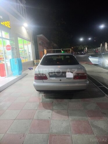Mercedes E 240 1998, 450,000 km - 2.4 l - Mingəçevir