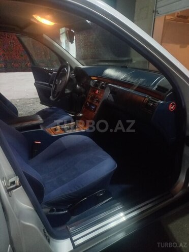 Mercedes E 240 1998, 450,000 km - 2.4 l - Mingəçevir