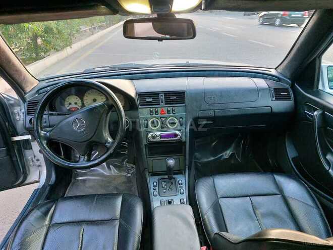 Mercedes C 220 2000, 260,000 km - 2.2 l - Bakı