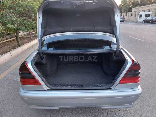 Mercedes C 220 2000, 260,000 km - 2.2 l - Bakı
