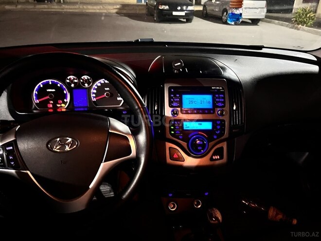 Hyundai i30 2008, 233,000 km - 1.6 l - Bakı