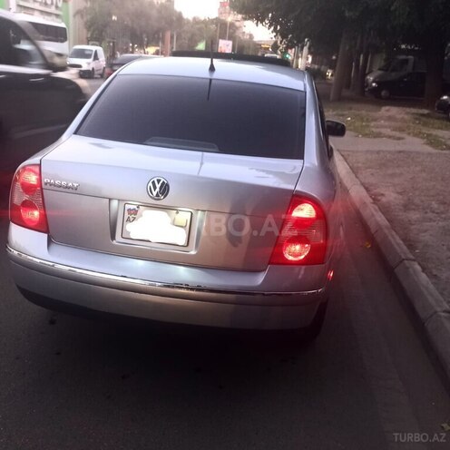 Volkswagen Passat 2003, 224,300 km - 1.8 l - Bakı