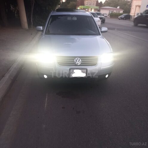 Volkswagen Passat 2003, 224,300 km - 1.8 l - Bakı