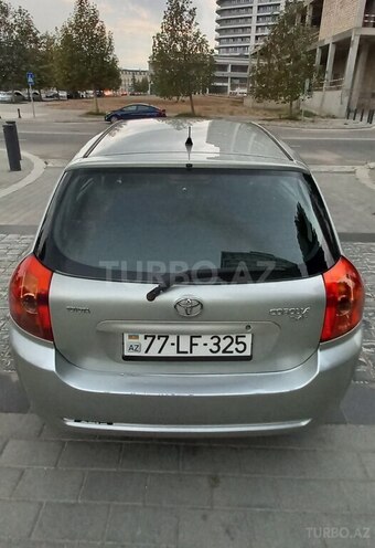 Toyota Corolla 2005, 242,000 km - 1.4 л - Bakı