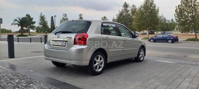 Toyota Corolla 2005, 242,000 km - 1.4 л - Bakı