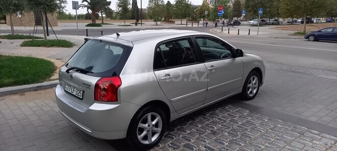 Toyota Corolla 2005, 242,000 km - 1.4 л - Bakı