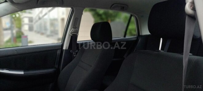 Toyota Corolla 2005, 242,000 km - 1.4 л - Bakı