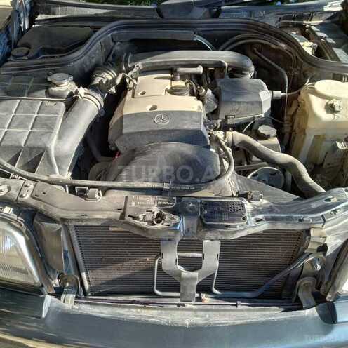 Mercedes C 200 1997, 294,000 km - 2.0 л - Bakı