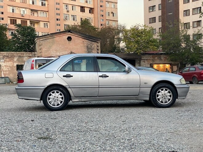 Mercedes C 220 1999, 350,000 km - 2.2 л - Bakı