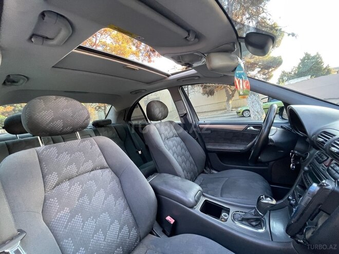 Mercedes C 200 2002, 354,000 km - 2.0 l - Bakı