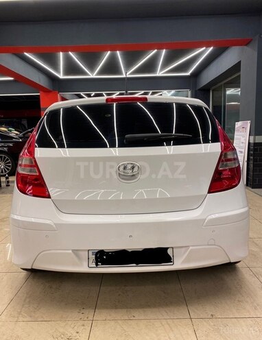 Hyundai i30 2011, 367,000 km - 1.6 л - Bakı
