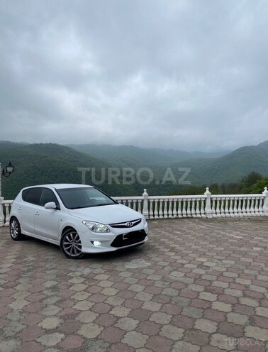 Hyundai i30 2011, 367,000 km - 1.6 л - Bakı
